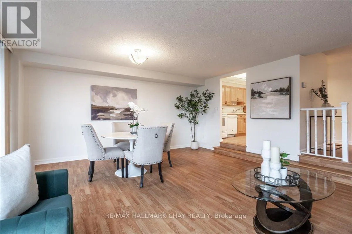 204 - 181 COLLIER STREET