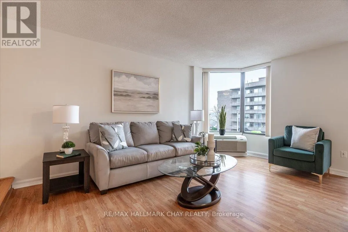 204 - 181 COLLIER STREET