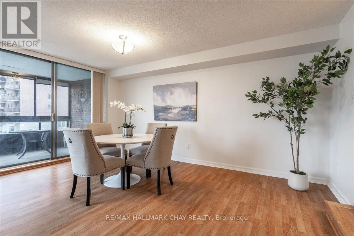 204 - 181 COLLIER STREET