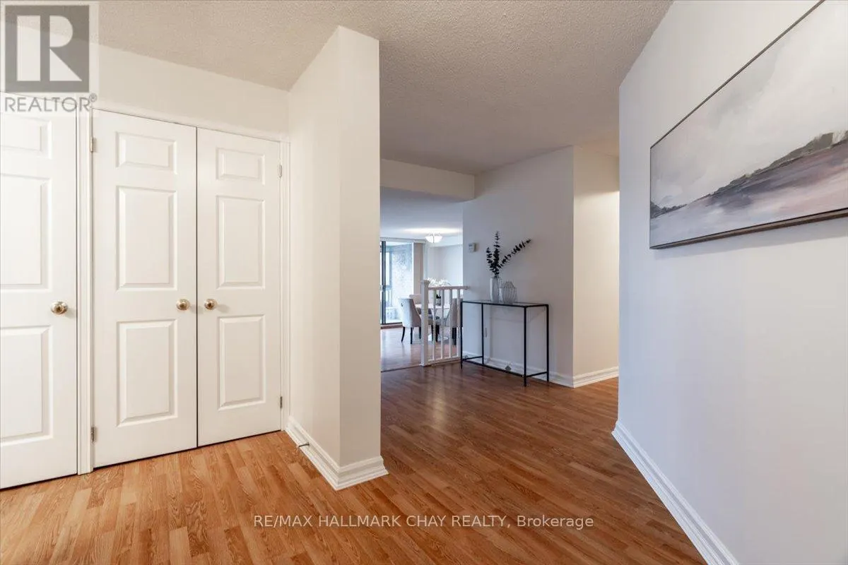 204 - 181 COLLIER STREET