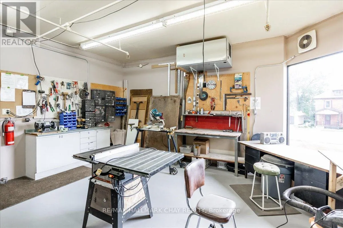 204 - 181 COLLIER STREET