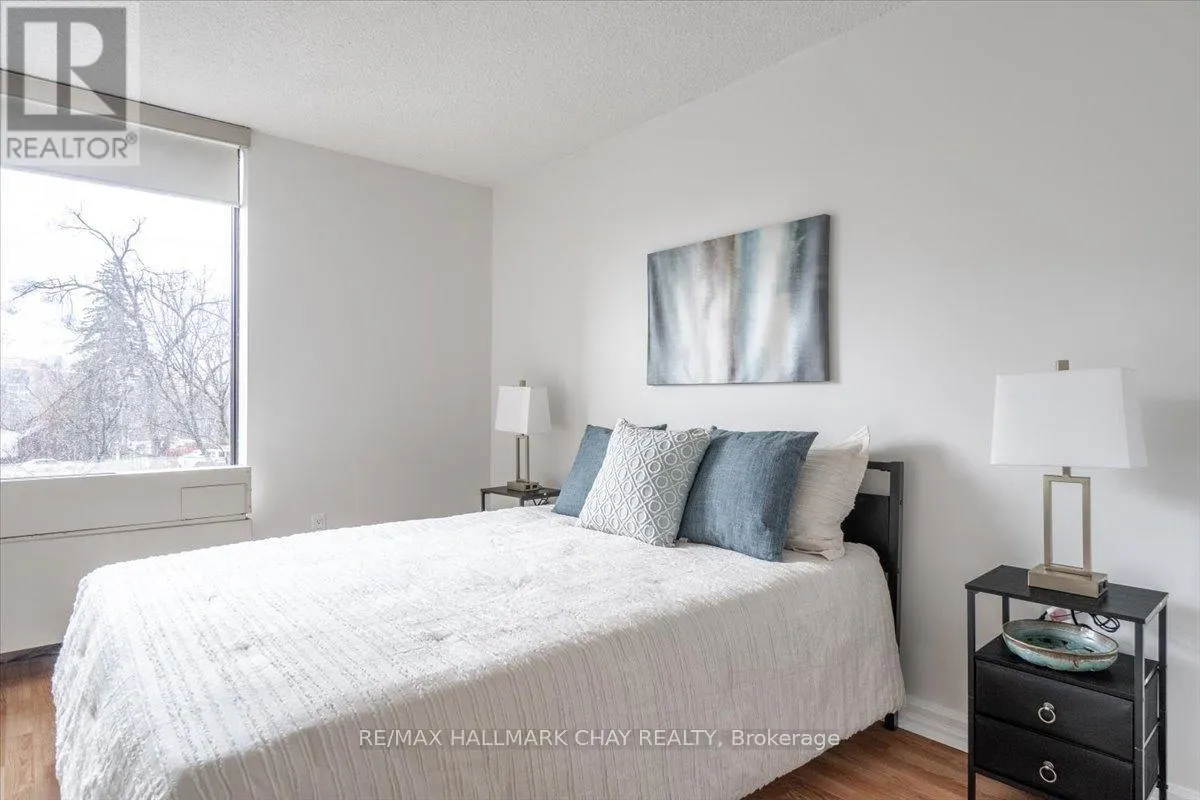 204 - 181 COLLIER STREET