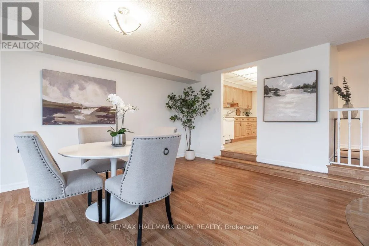 204 - 181 COLLIER STREET