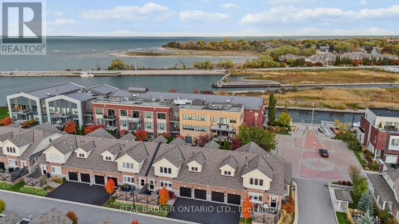 302 - 1 SHIPYARD LANE