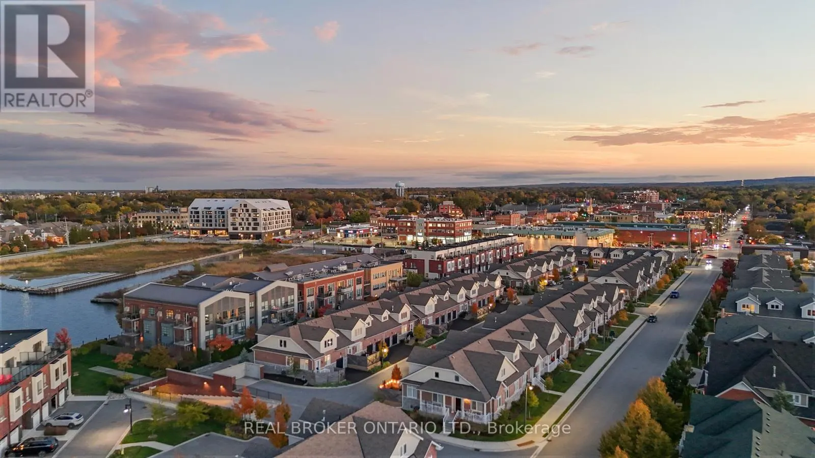 302 - 1 SHIPYARD LANE