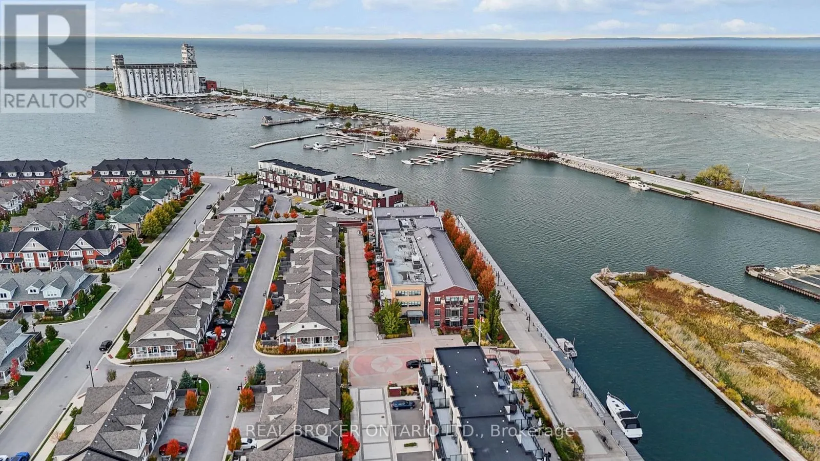 302 - 1 SHIPYARD LANE