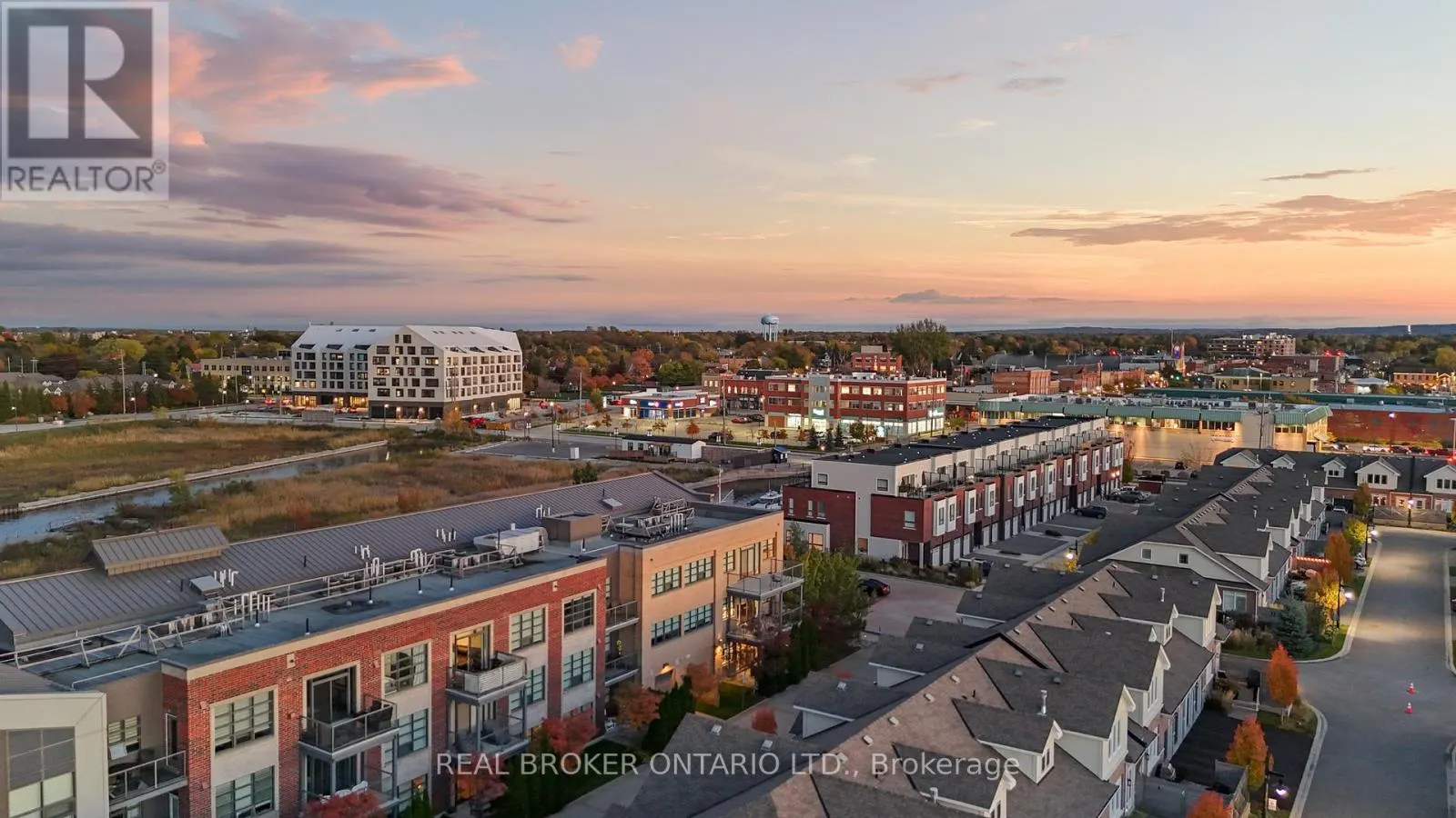 302 - 1 SHIPYARD LANE