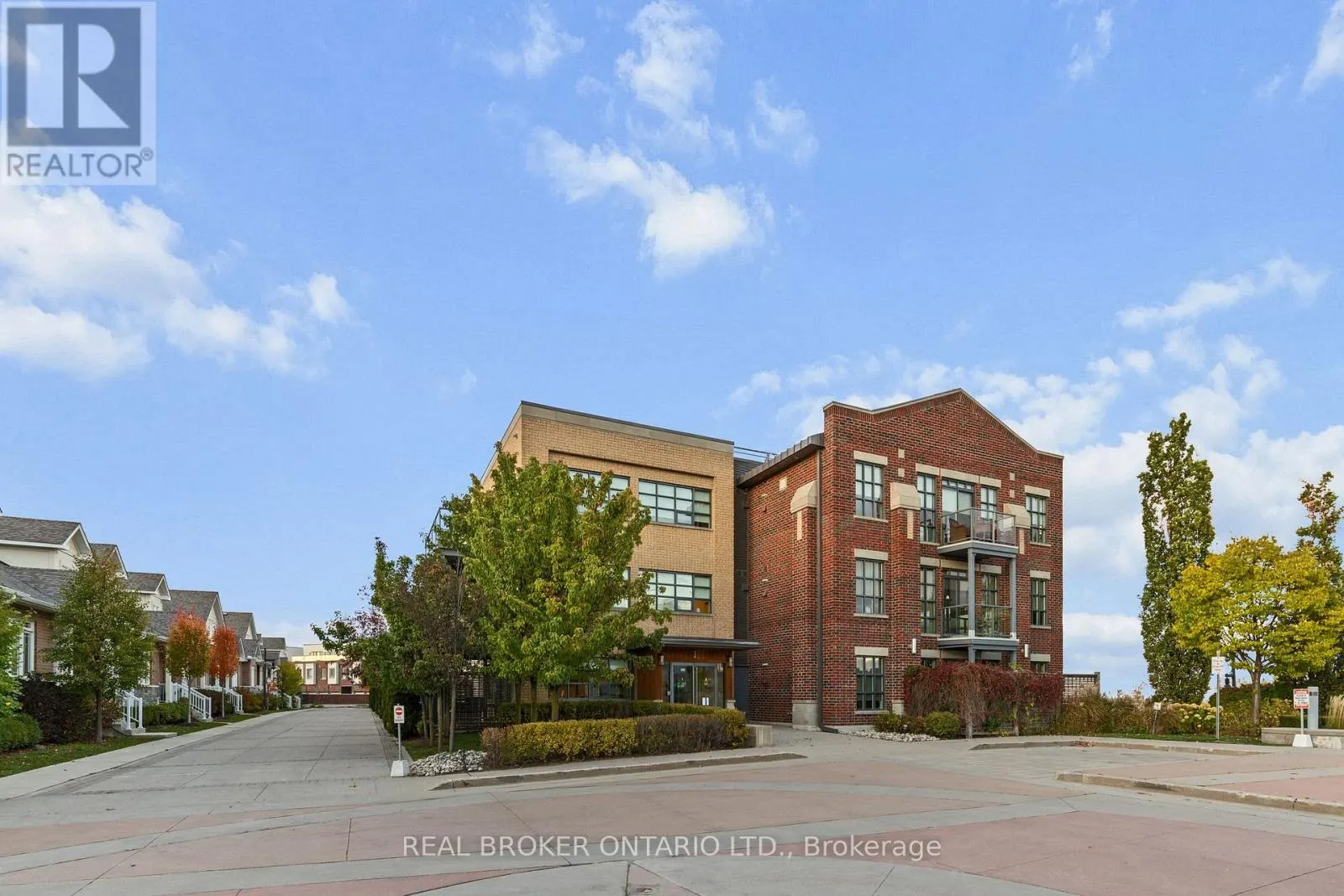 302 - 1 SHIPYARD LANE