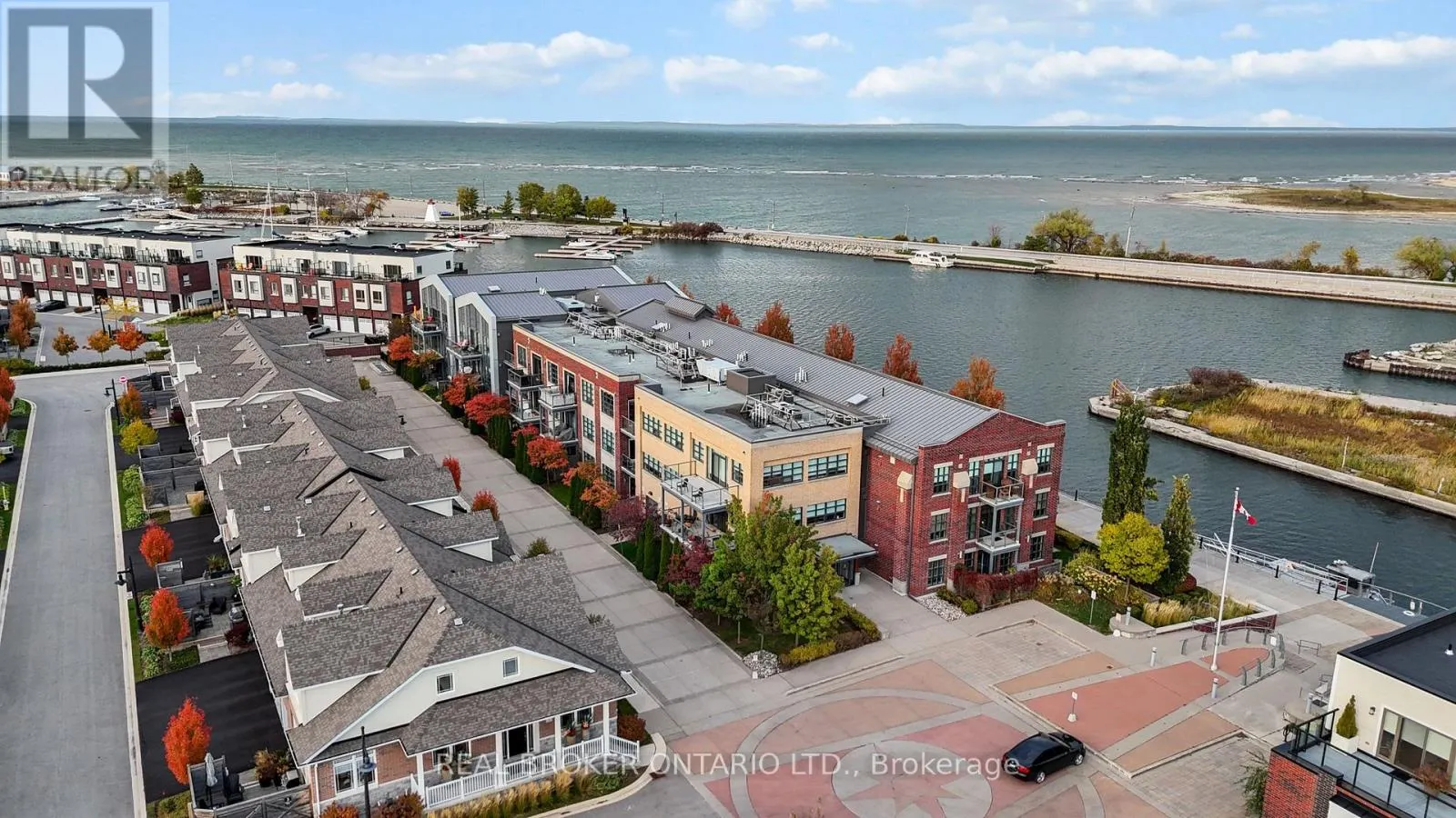 302 - 1 SHIPYARD LANE