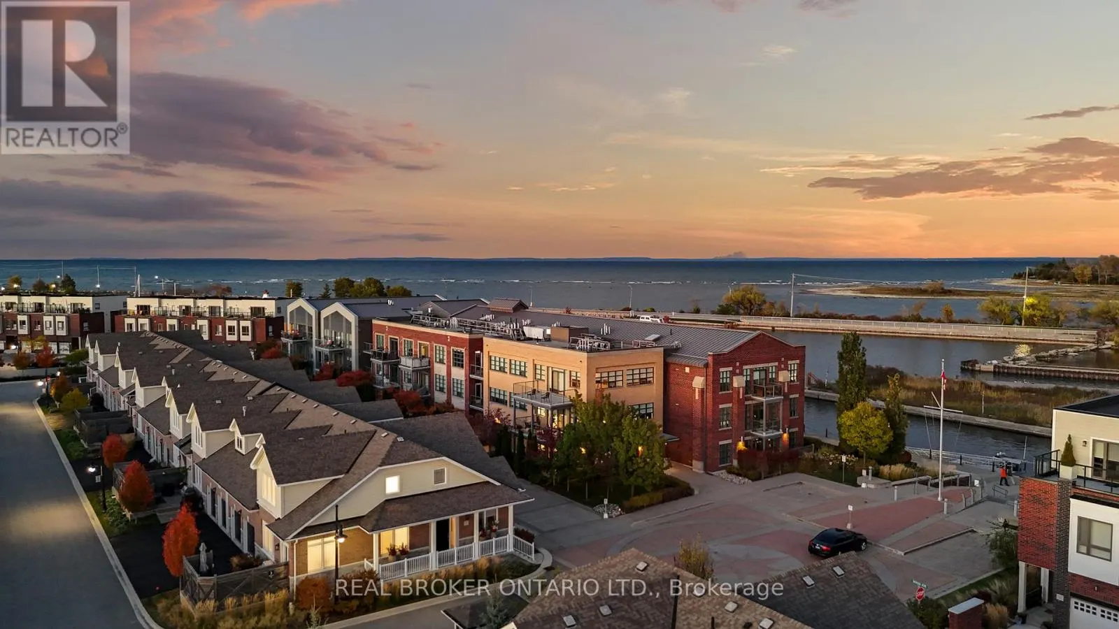 302 - 1 SHIPYARD LANE