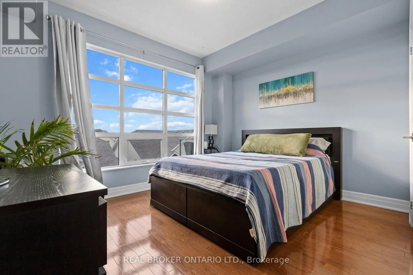 302 - 1 SHIPYARD LANE