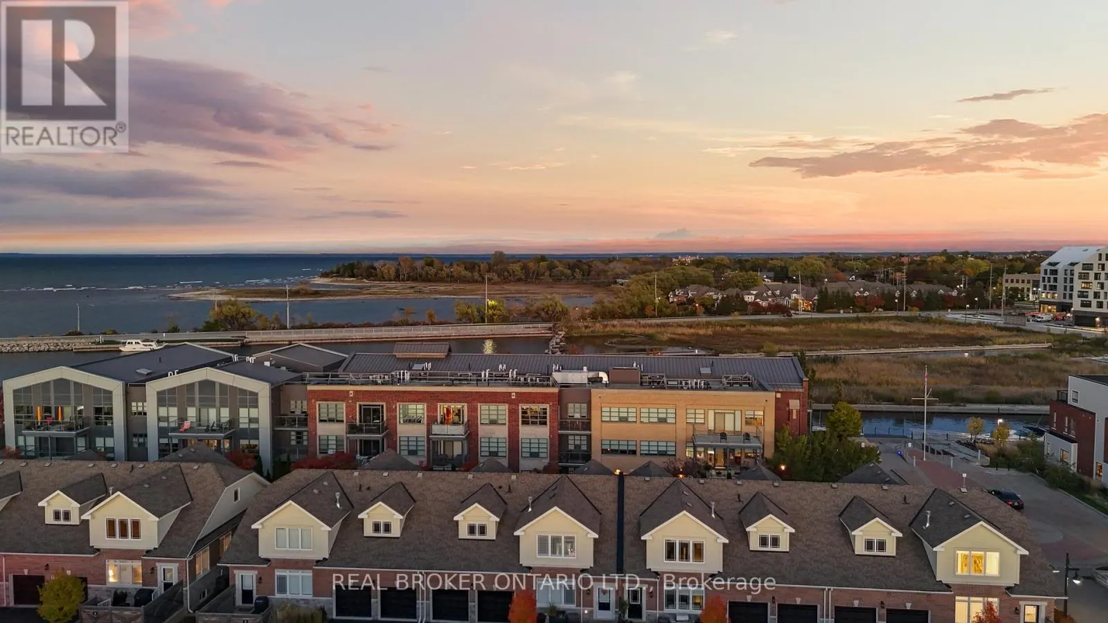 302 - 1 SHIPYARD LANE