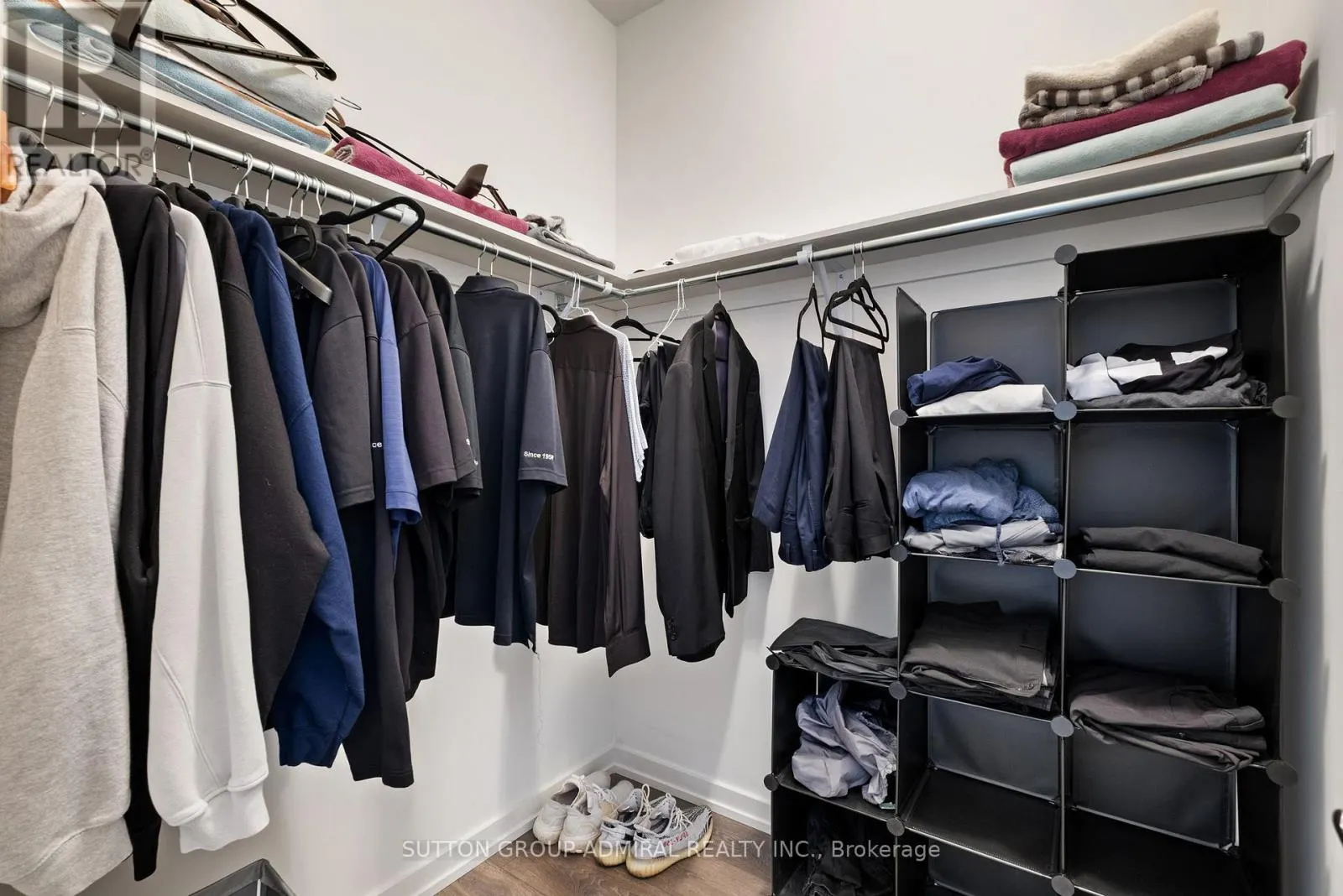 305 - 21 MATCHEDASH STREET