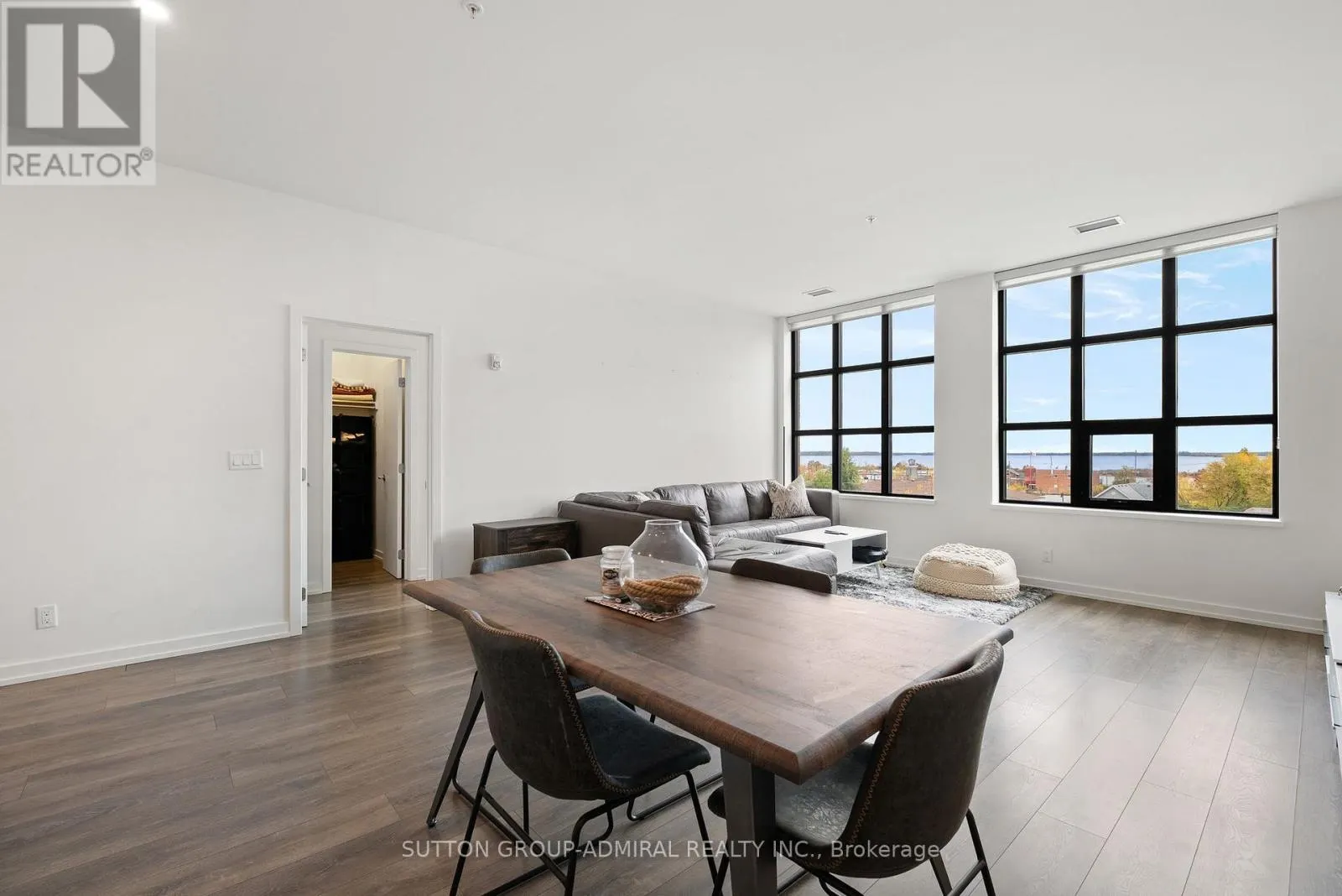 305 - 21 MATCHEDASH STREET