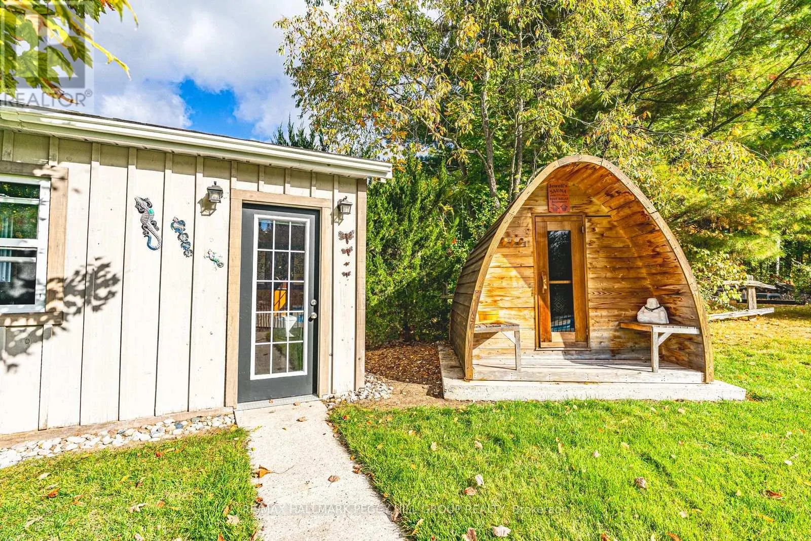 127 GOLDFINCH CRESCENT