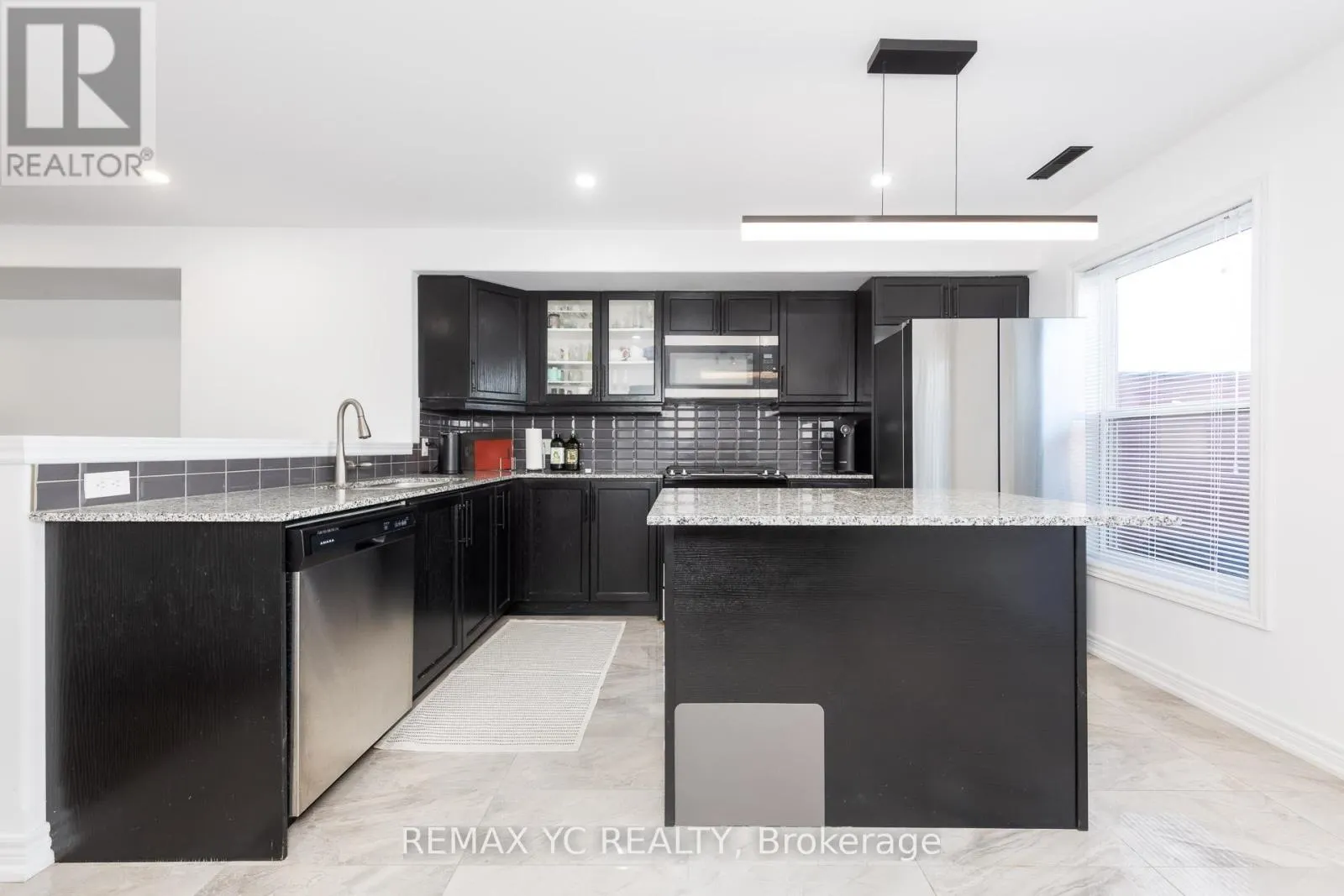 2 - 1 LEGGOTT AVENUE