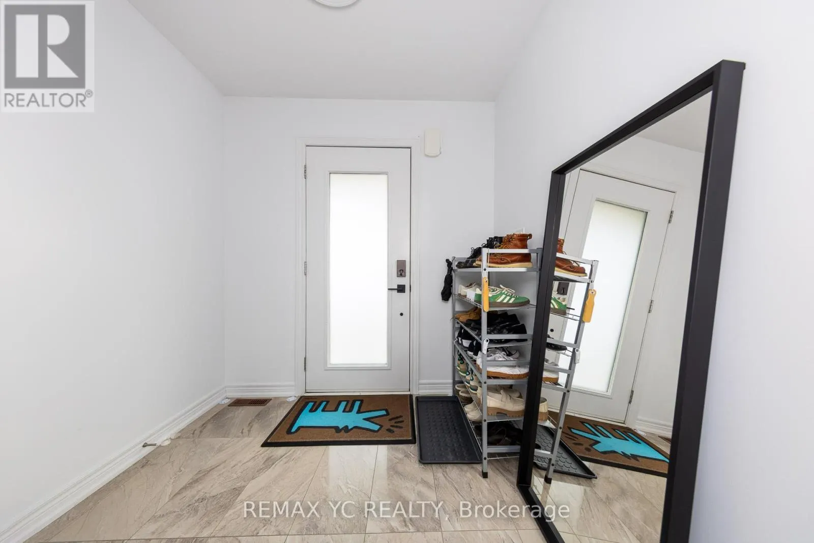 2 - 1 LEGGOTT AVENUE