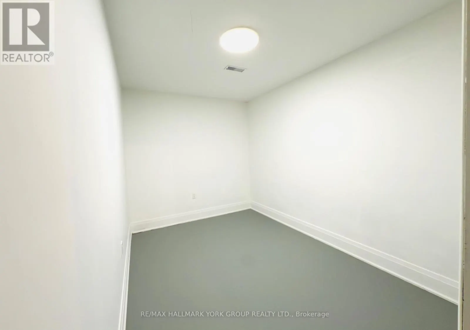 LOWER - 51 LITTLE LAKE DRIVE