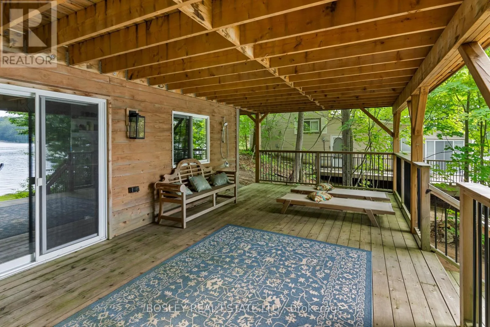 COTTAGE - 152 FARLAIN LAKE ROAD E