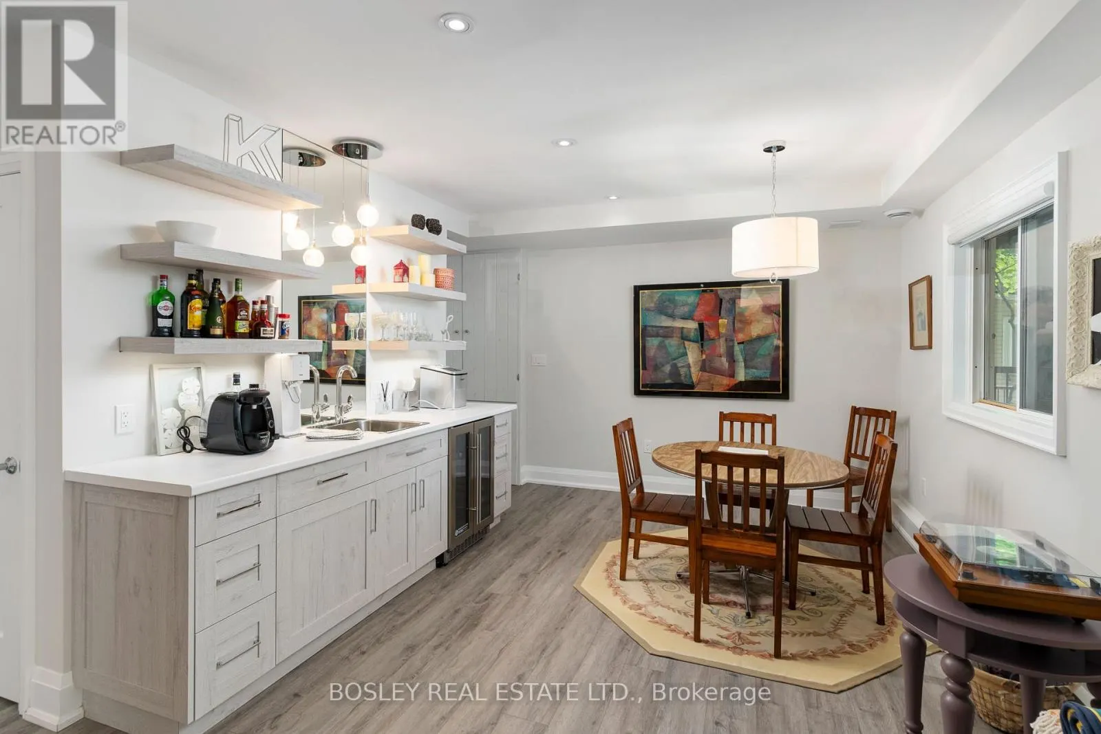 COTTAGE - 152 FARLAIN LAKE ROAD E