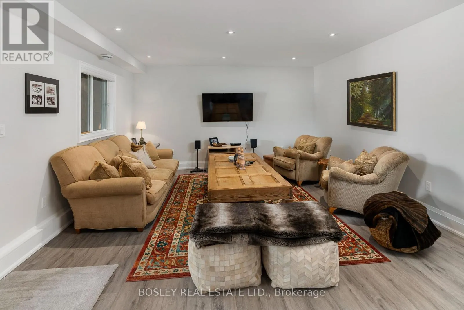 COTTAGE - 152 FARLAIN LAKE ROAD E