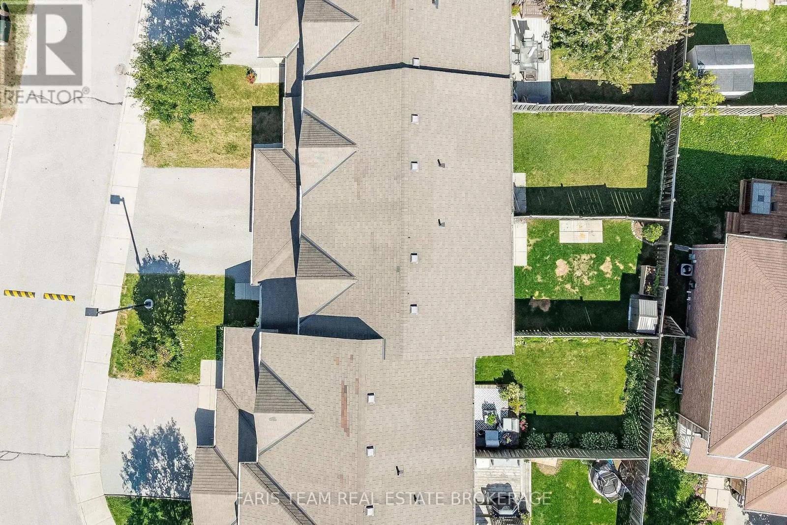 30 SOUTHWOODS CRESCENT