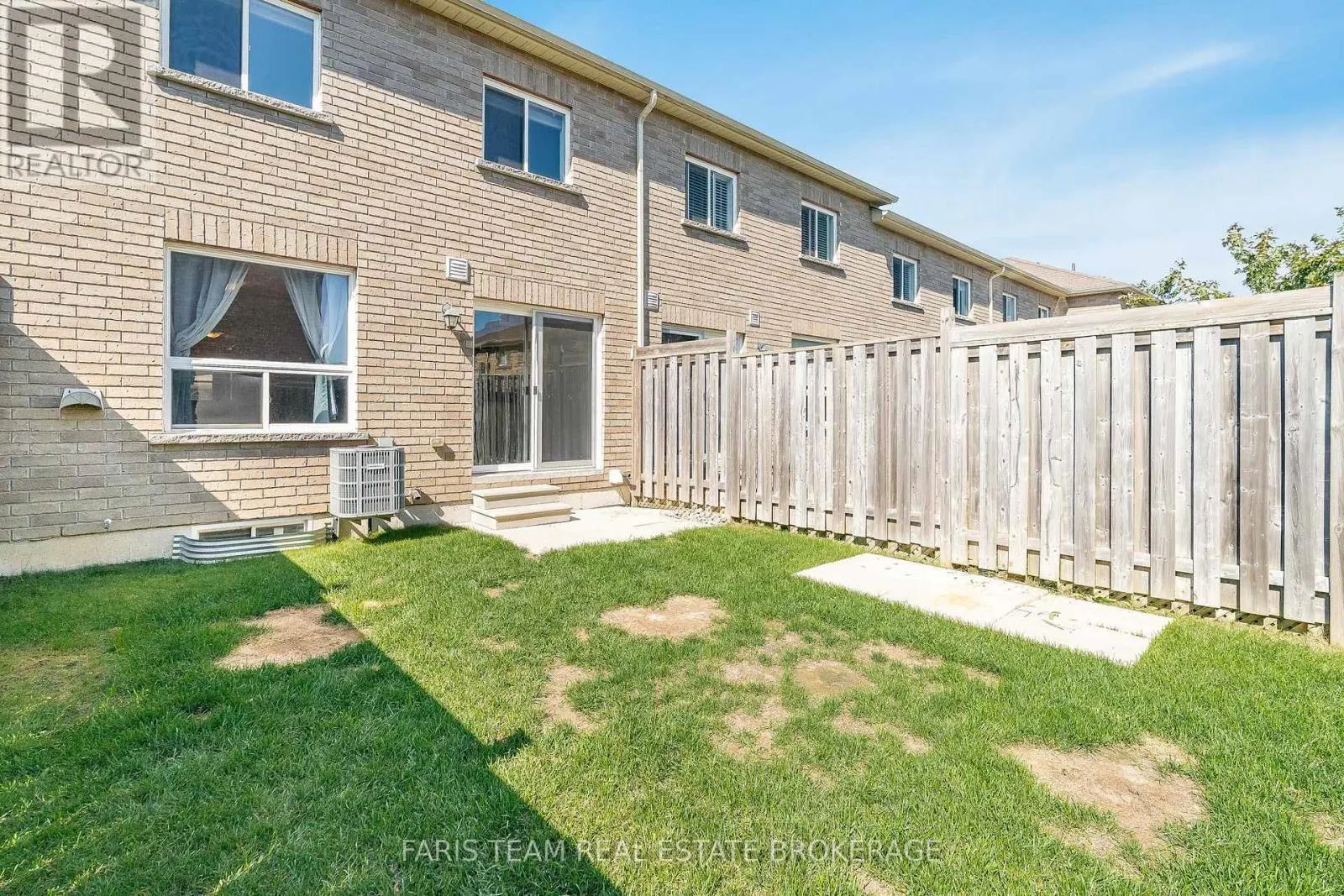 30 SOUTHWOODS CRESCENT