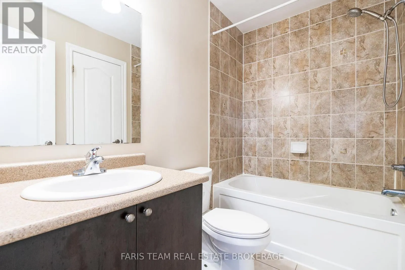 30 SOUTHWOODS CRESCENT