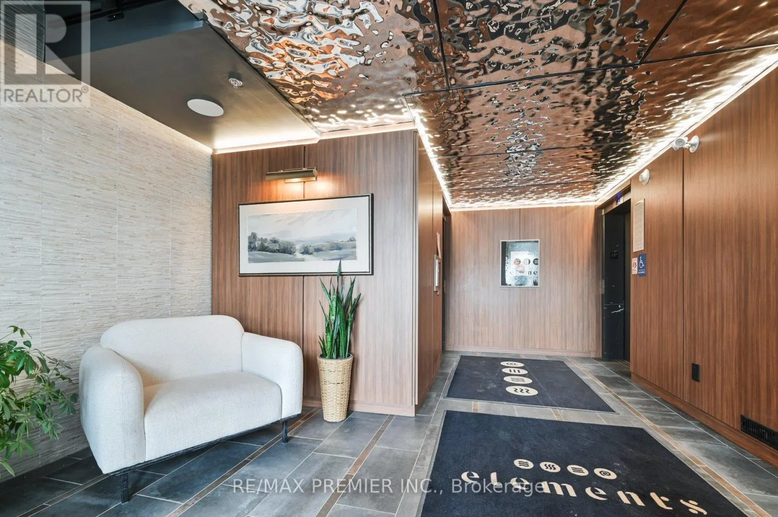 603 - 15 KNEESHAW DRIVE