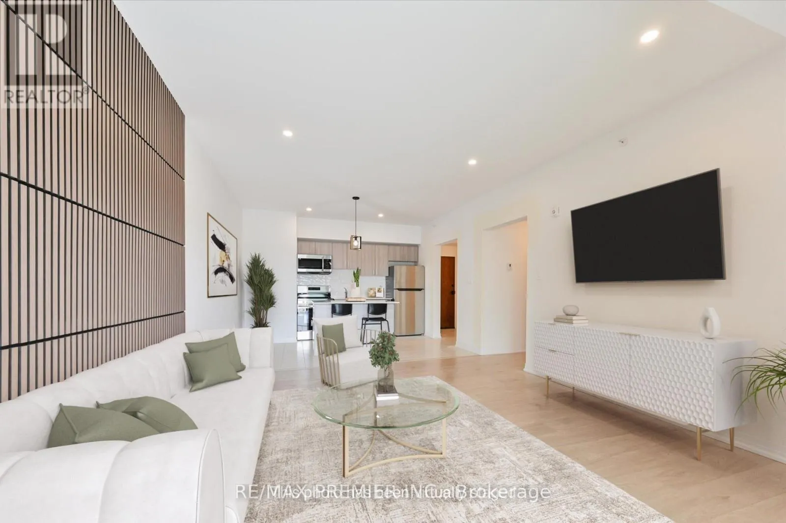 603 - 15 KNEESHAW DRIVE