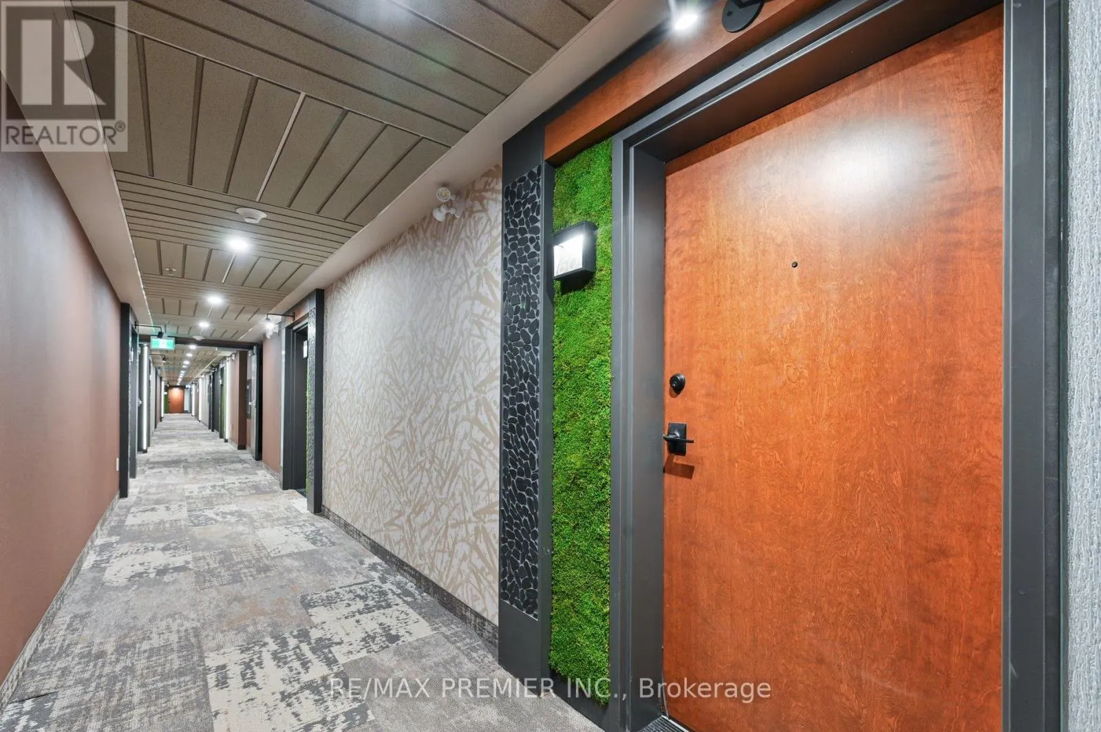 603 - 15 KNEESHAW DRIVE