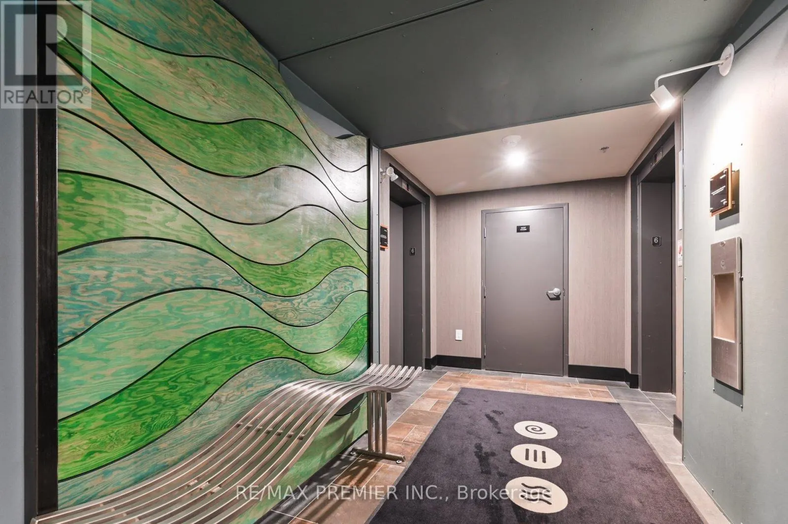 603 - 15 KNEESHAW DRIVE