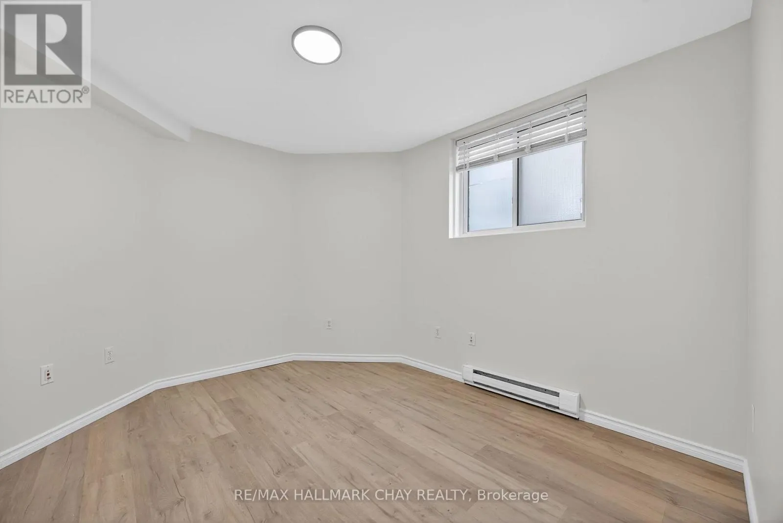 LOWER - 158 PRINGLE DRIVE