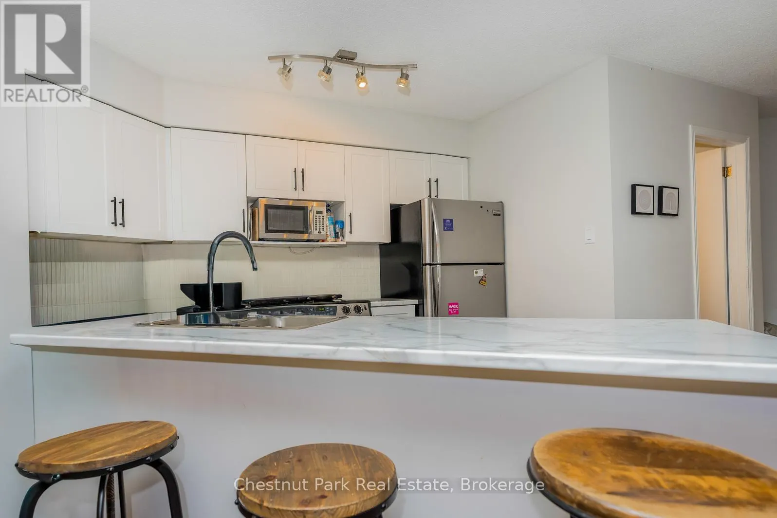 97 - 18 RAMBLINGS WAY, #97