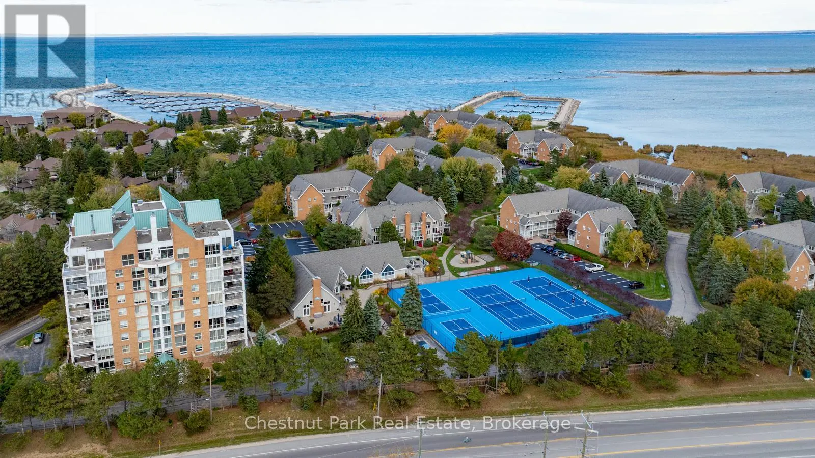 97 - 18 RAMBLINGS WAY, #97