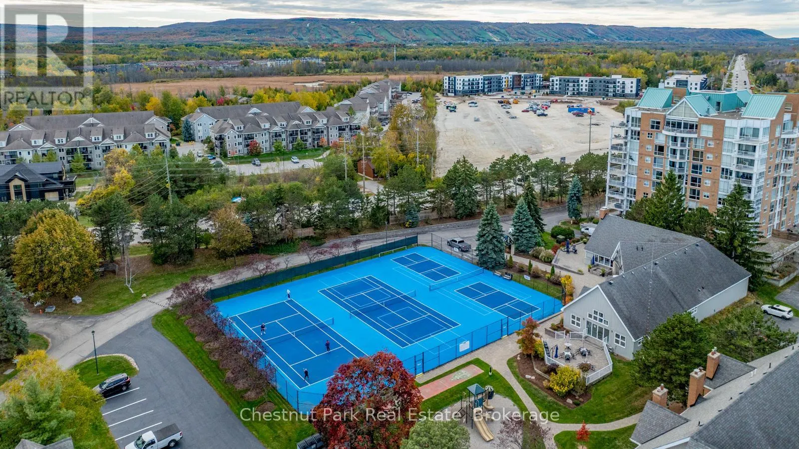 97 - 18 RAMBLINGS WAY, #97