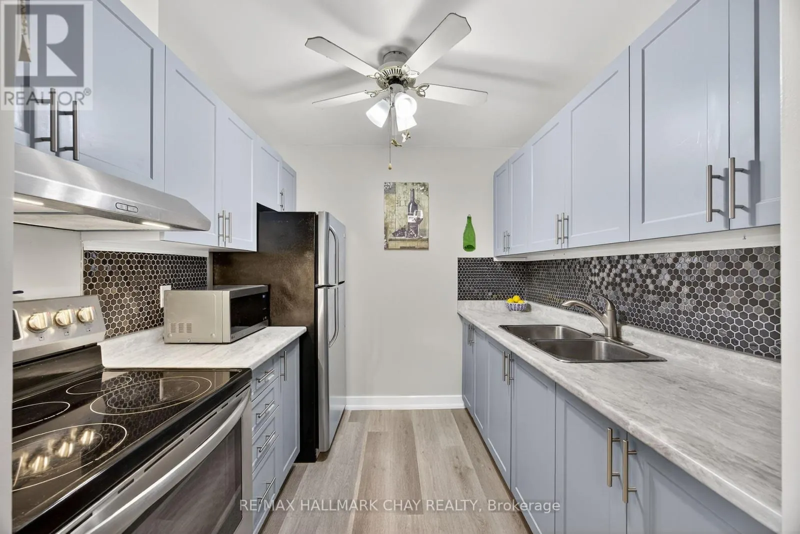 G9 - 147 EDGEHILL DRIVE