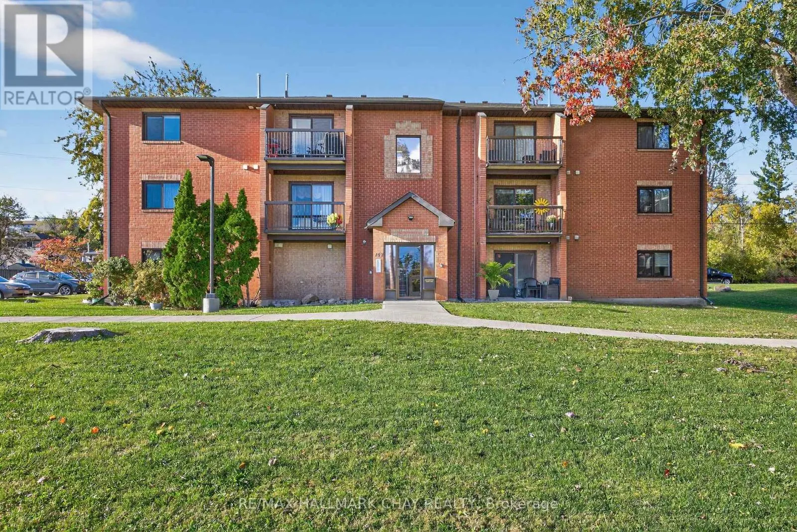 G9 - 147 EDGEHILL DRIVE