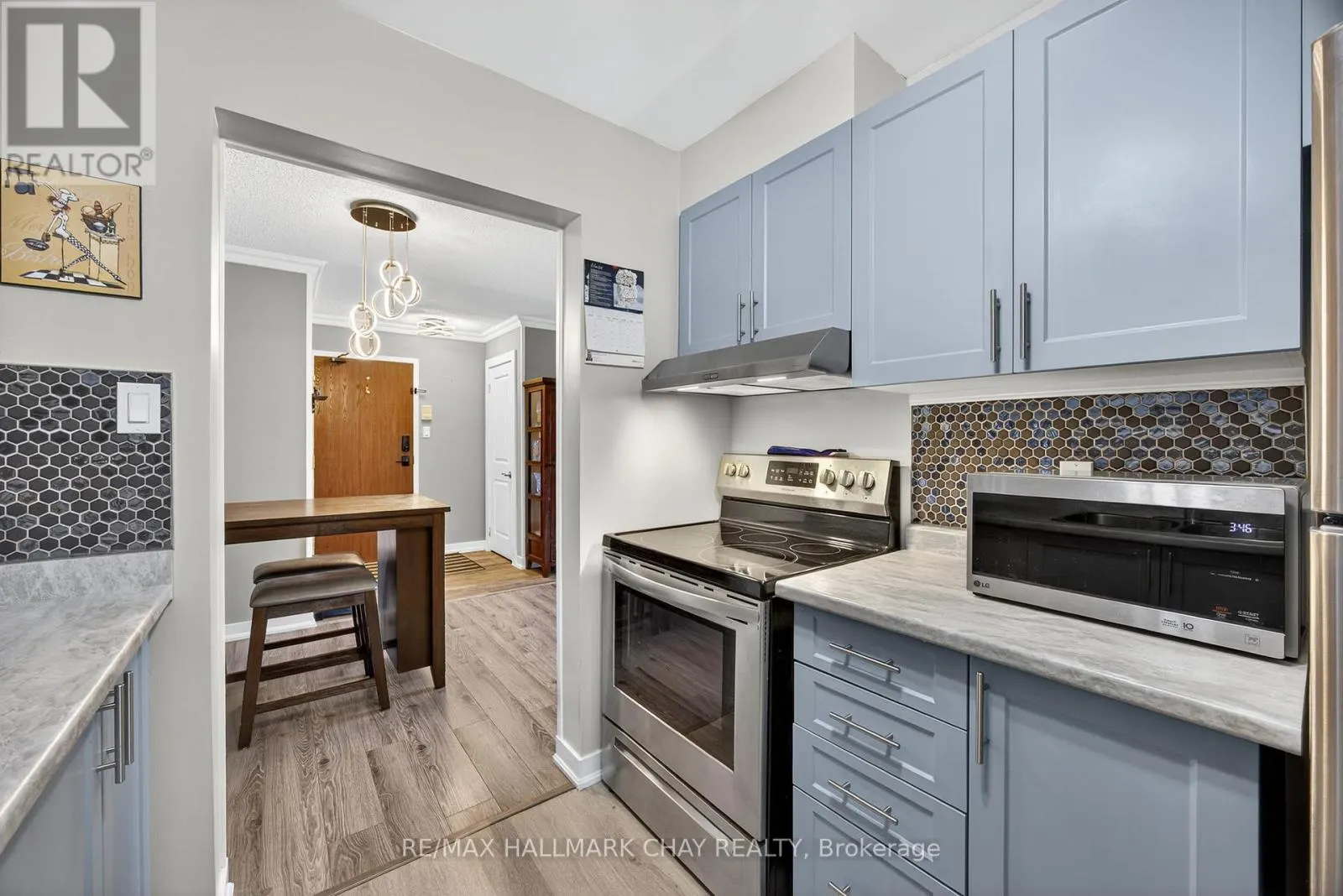 G9 - 147 EDGEHILL DRIVE