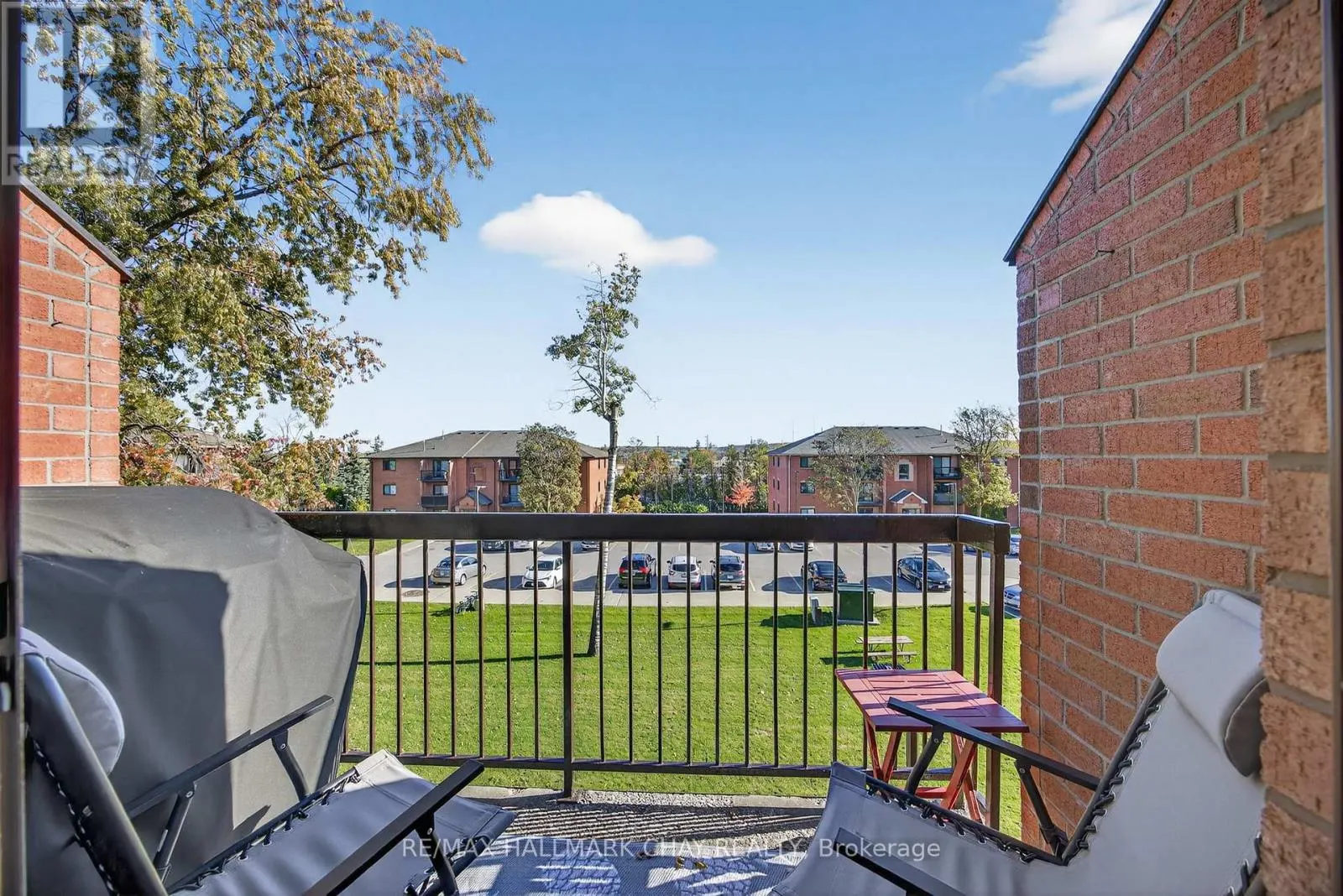 G9 - 147 EDGEHILL DRIVE