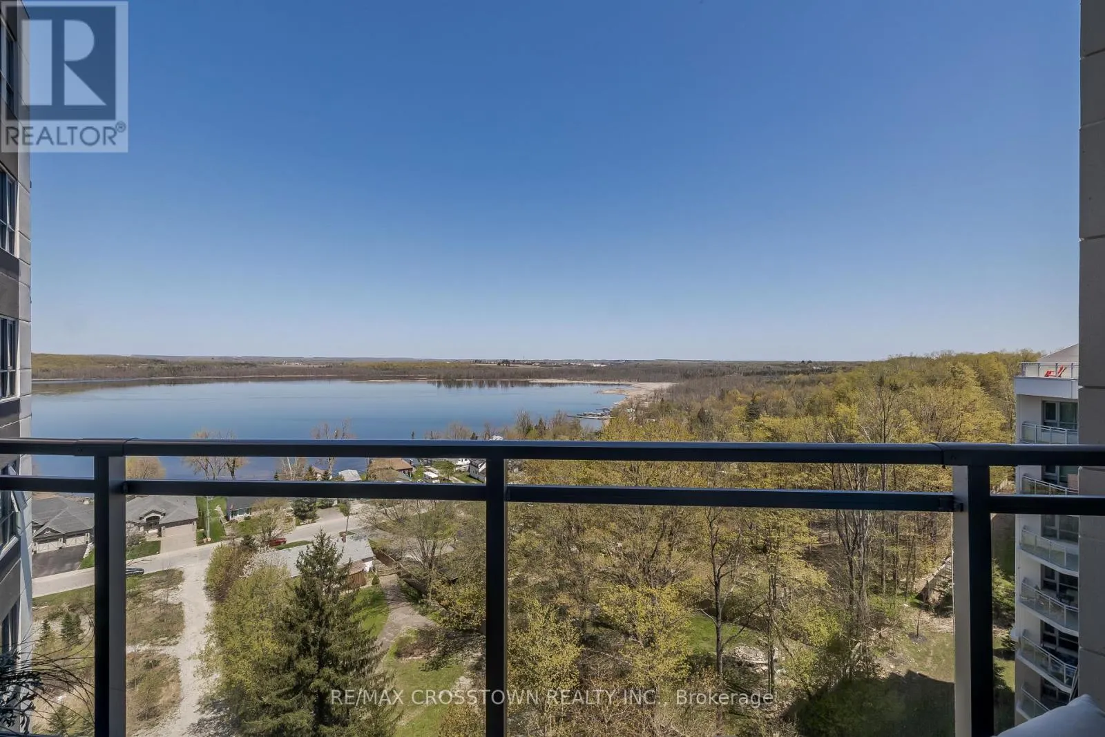 908 - 56 LAKESIDE TERRACE