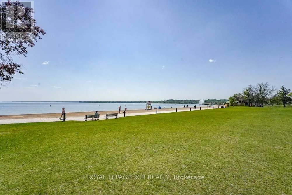 1403 - 37 ELLEN STREET