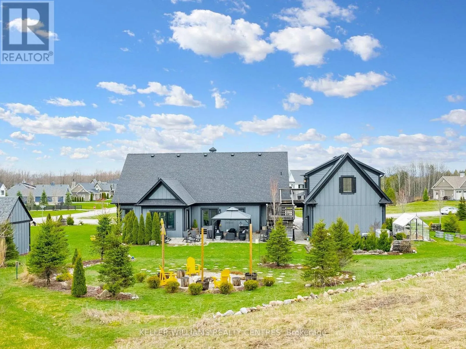 2 THOROUGHBRED DRIVE