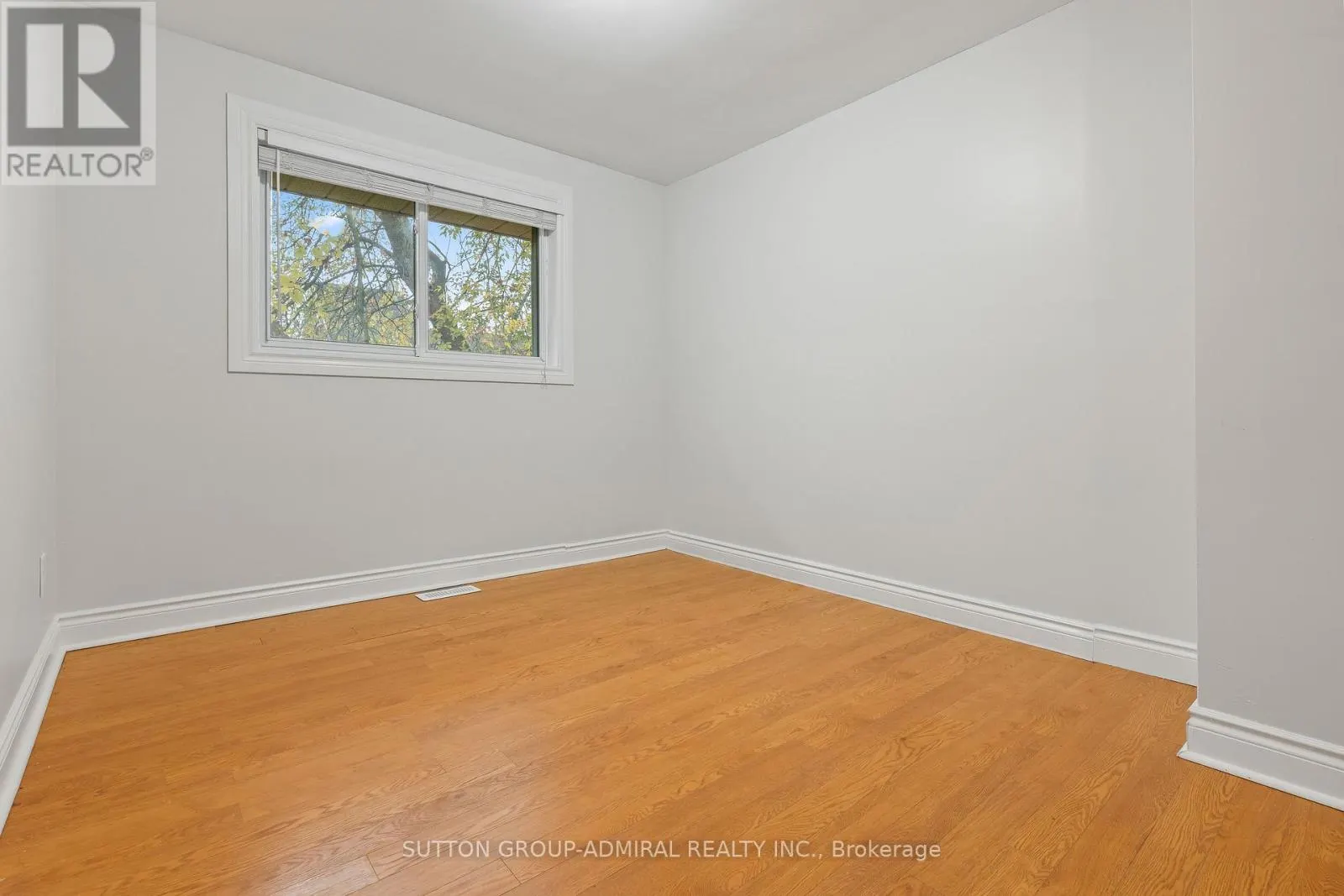 110 CUMBERLAND STREET