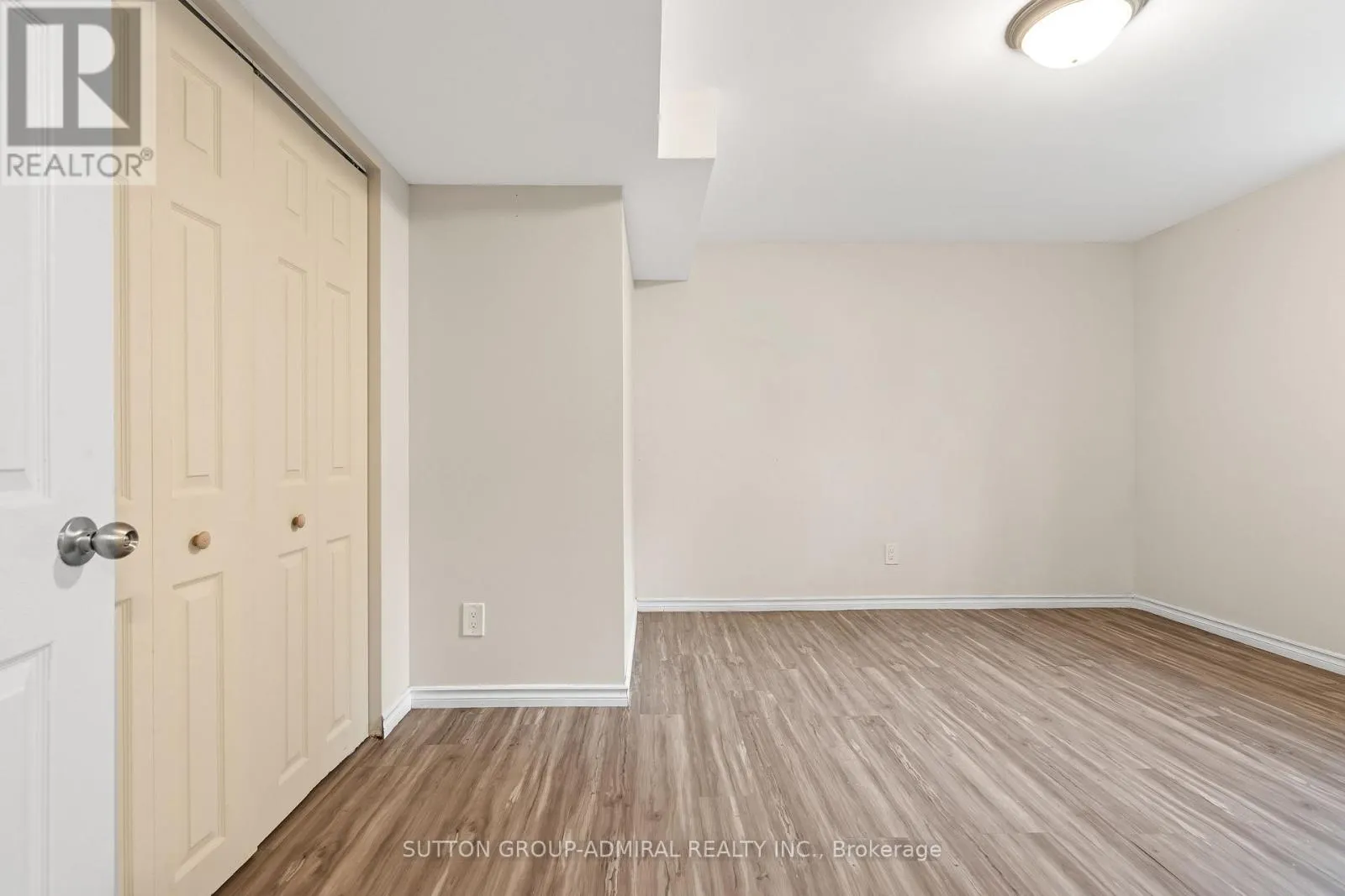 110 CUMBERLAND STREET