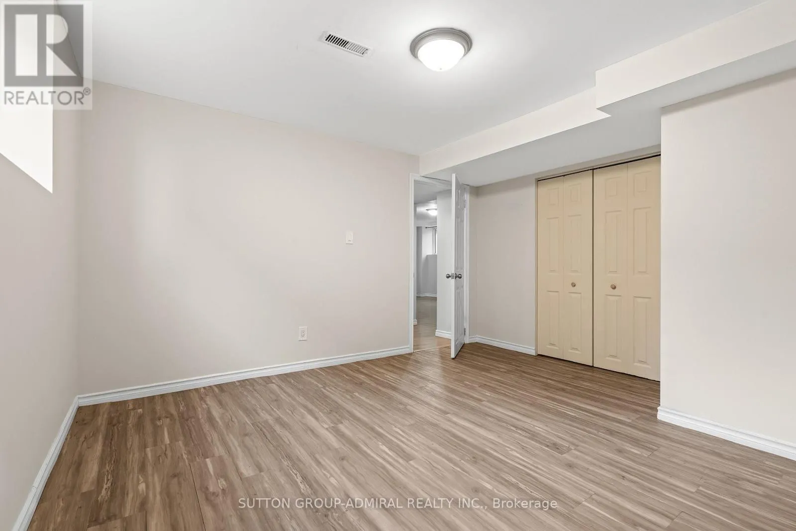 110 CUMBERLAND STREET