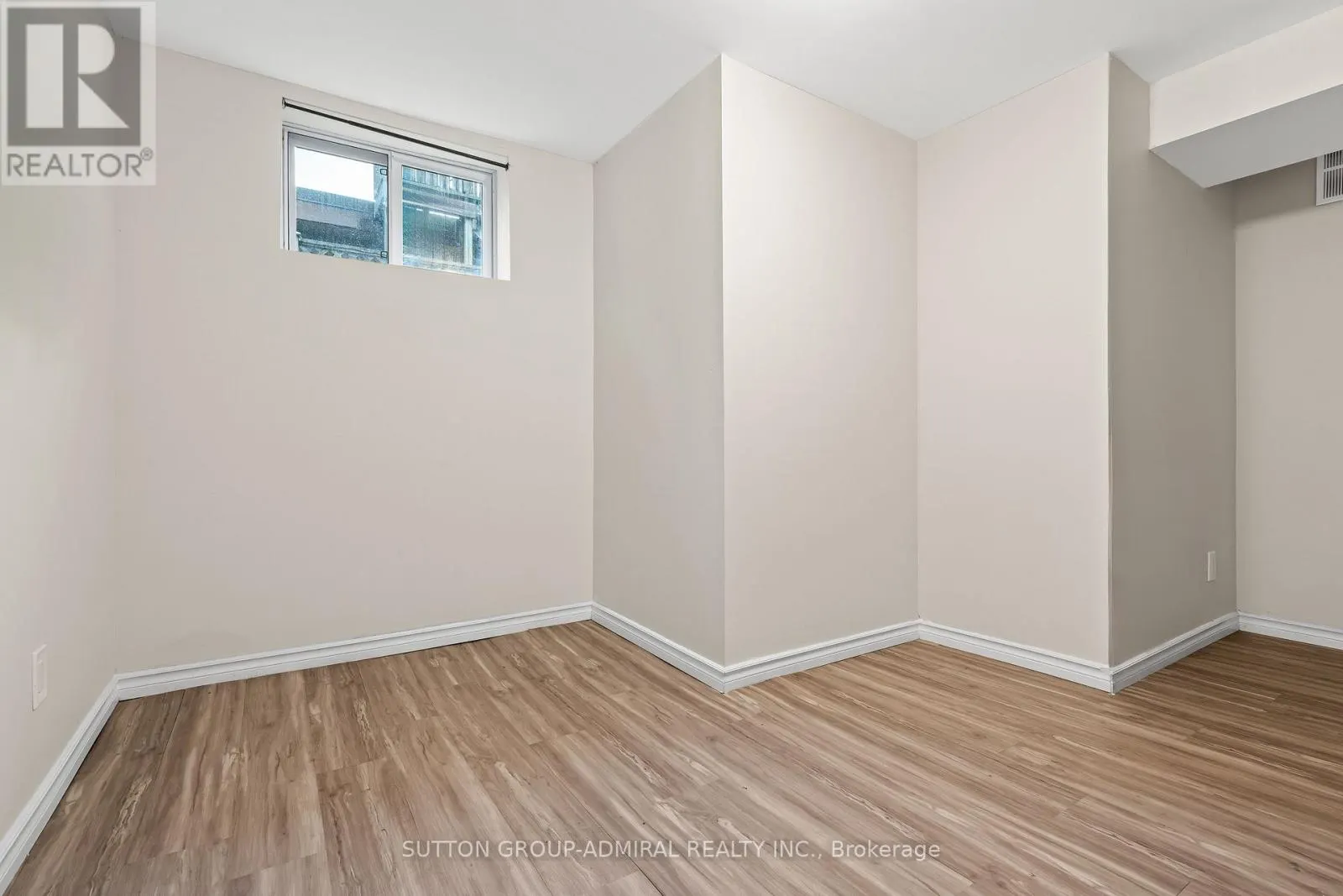 110 CUMBERLAND STREET