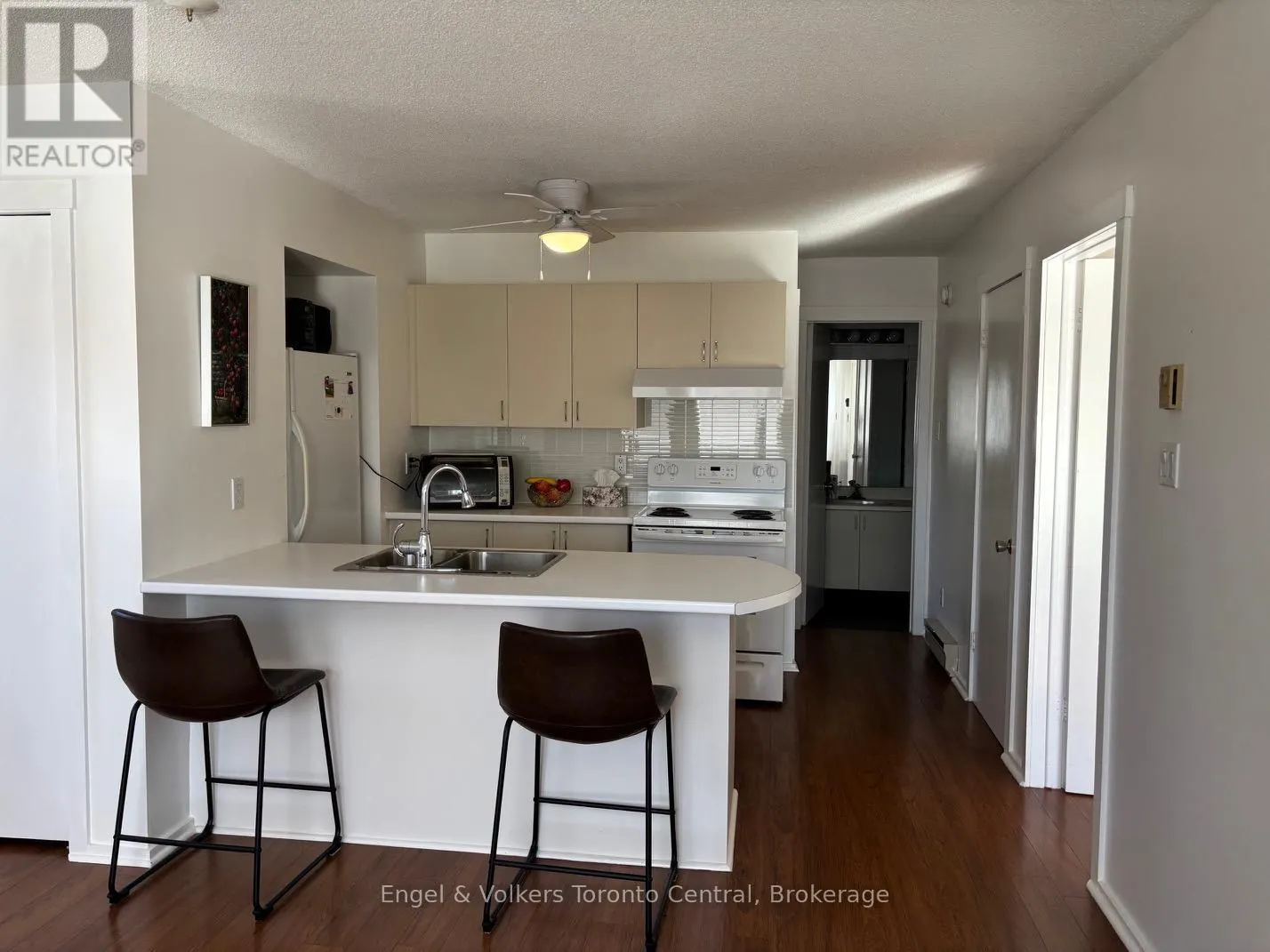 93 - 23 DAWSON DRIVE, #93