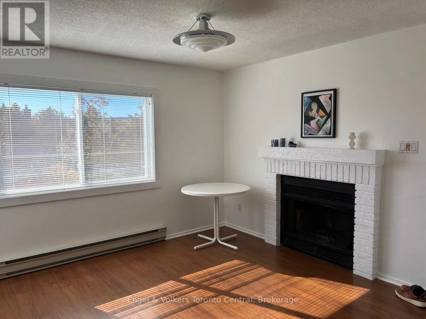 93 - 23 DAWSON DRIVE, #93