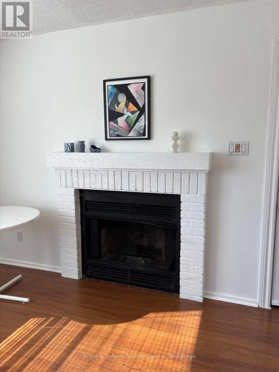 93 - 23 DAWSON DRIVE, #93